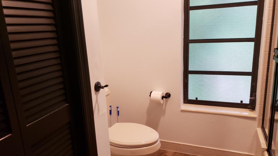 Cabana Bath Toilet